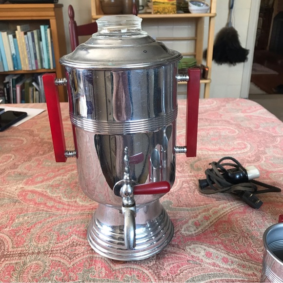 Vintage Bakelite Art Deco coffee percolator with cream and sugar. - Picture 2 of 5